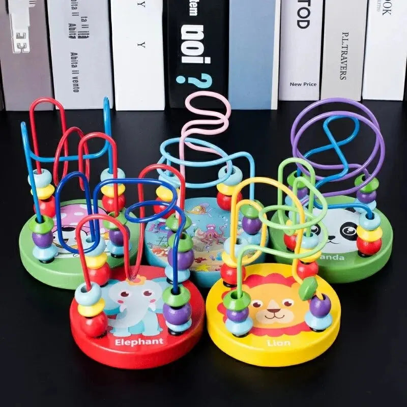 Montanha-Russa Colorida de Madeira — Brinquedo Educativo com Labirinto de Contas